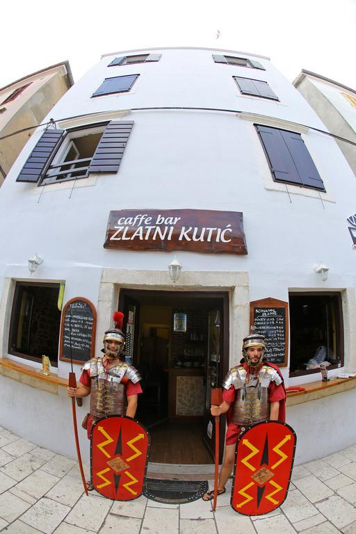 Tequila Bar Hostel (Adults Only) Zadar Extérieur photo